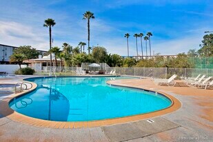 3050 Rue Dorleans, Unit Rue D'O condo in San Diego, CA - Building Photo