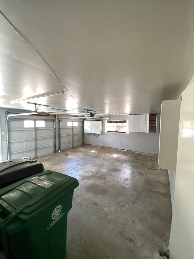 property at 11702 N Petersham Dr