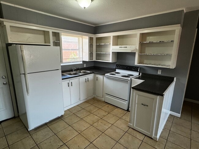 1911 41st St in Lubbock, TX - Building Photo - Building Photo