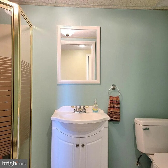 421 Whitehead Rd in Hamilton Township, NJ - Building Photo - Building Photo