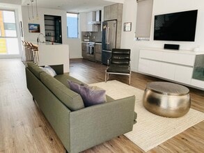 7197 Formosa Fusion Ct in Los Angeles, CA - Building Photo - Building Photo