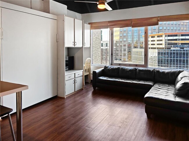 431 S 7th St in Minneapolis, MN - Building Photo - Building Photo