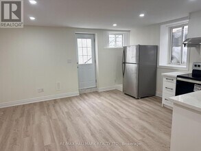 550 Yates Dr in Milton, ON - Building Photo - Building Photo