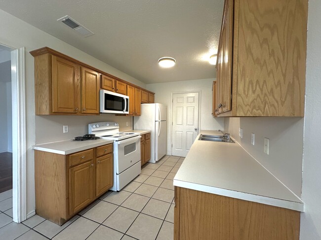 4 Pinto Cir in Texarkana, TX - Building Photo - Building Photo