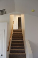 33025 NW Laurel St in Scappoose, OR - Building Photo - Building Photo