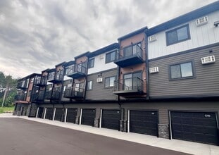 Princeton Residential Suites in Princeton, MN - Foto de edificio - Building Photo