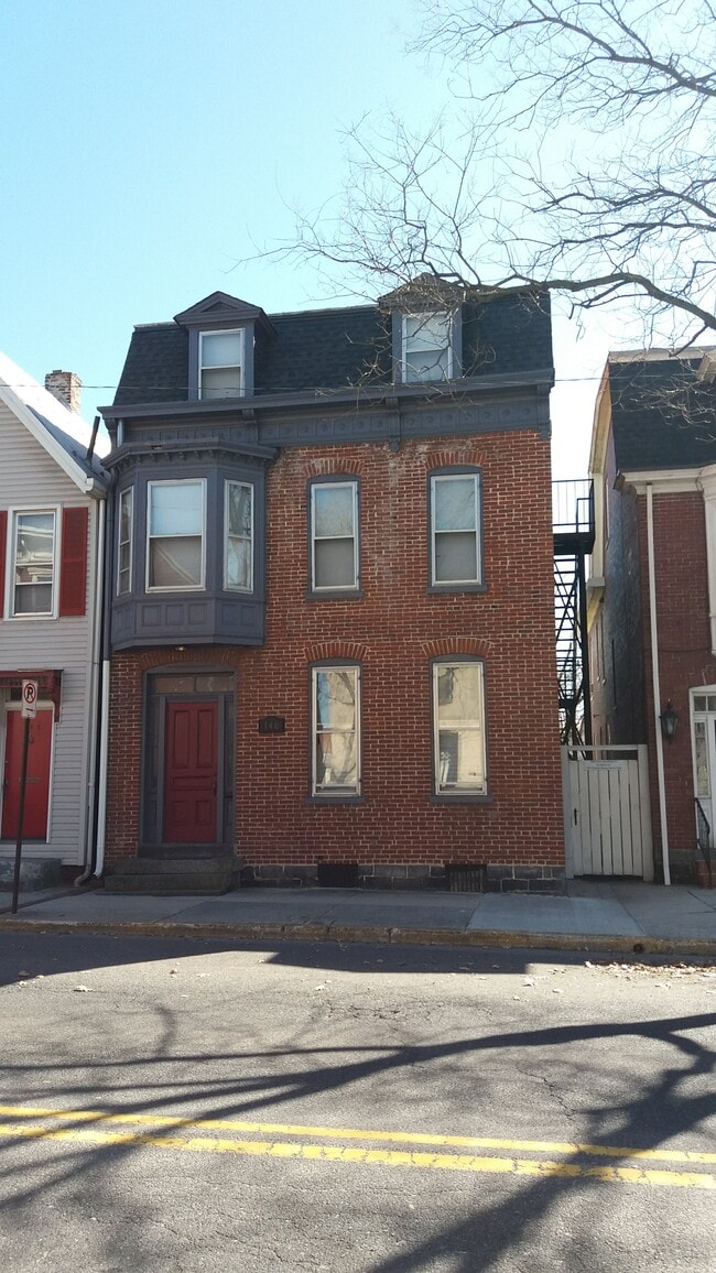 148 Chambersburg St, Unit #3