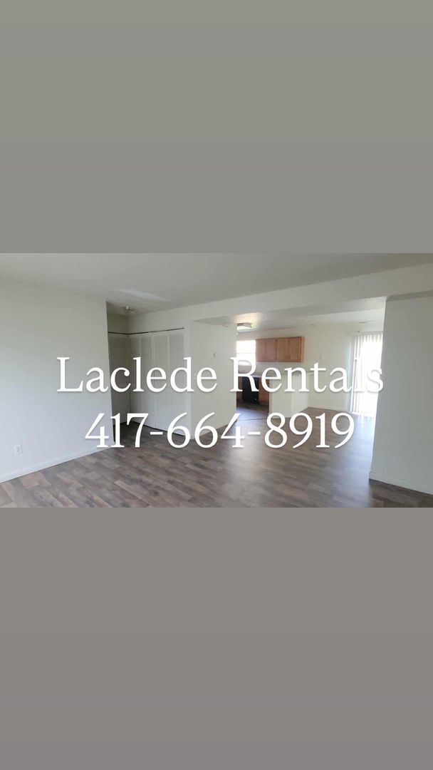 1133 Glenridge St in Lebanon, MO - Building Photo - Building Photo