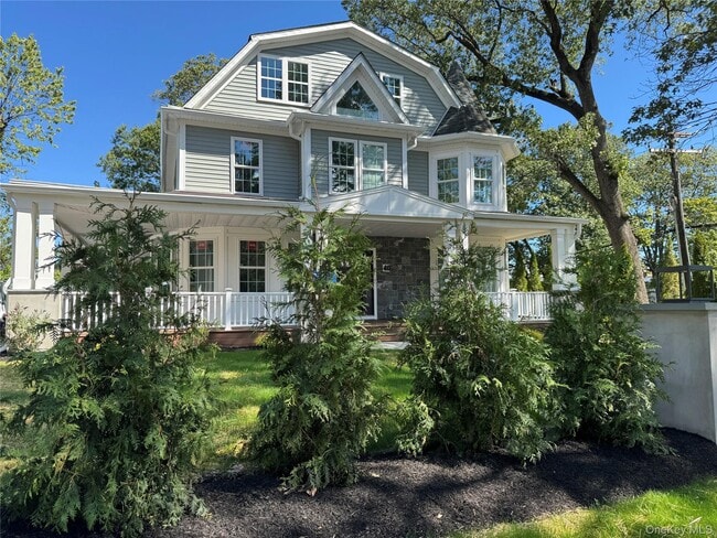 property at 40 N Main St
