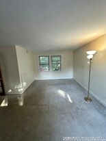 256 Lowell Ave in Newton, MA - Building Photo