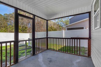 228 Caldwell Loop in Jacksonville, NC - Building Photo - Building Photo