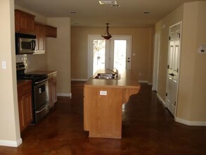 203 Railroad St in Buda, TX - Building Photo - Building Photo
