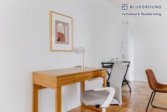 230 W 55th St in New York, NY - Building Photo - Building Photo
