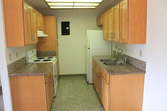 94-1049-1049 Oli Pl in Waipahu, HI - Building Photo - Building Photo