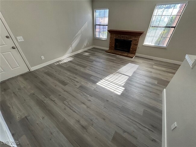 property at 5576 W Rochelle Ave.