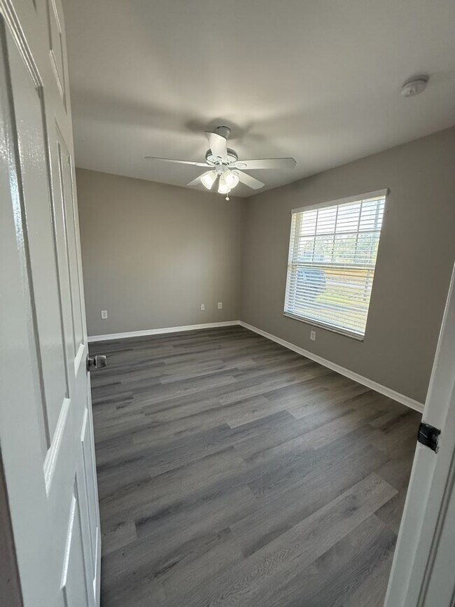 2415 Herb Ave S in Lehigh Acres, FL - Building Photo - Building Photo