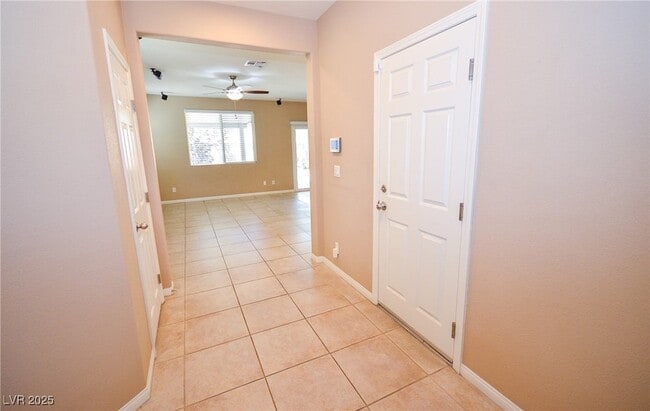 6470 Little Harbor Ct in Las Vegas, NV - Building Photo - Building Photo
