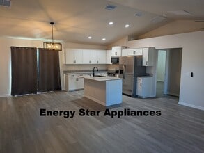 7352 Quarry St in Englewood, FL - Foto de edificio - Building Photo