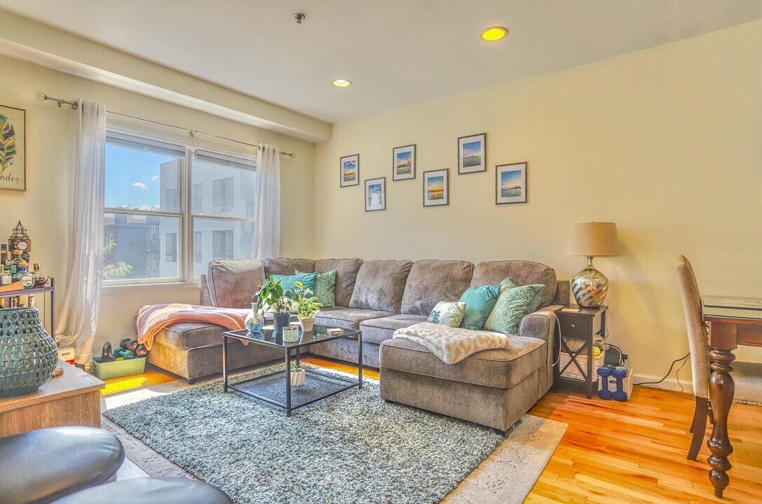 205-207 Madison St in Hoboken, NJ - Building Photo
