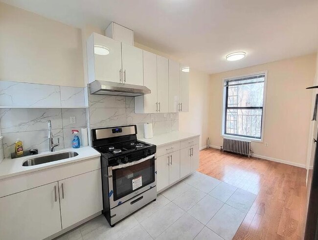 property at 24 E 7th St