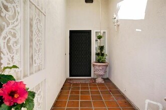 6733 Hyacinth Cir in Carlsbad, CA - Building Photo - Building Photo