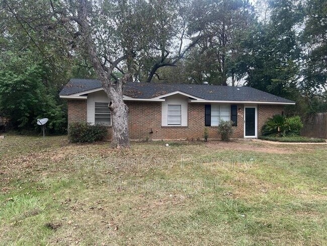 453 Pecan Tree Ct in Montgomery, AL - Building Photo - Building Photo