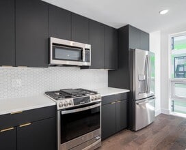 1501 N 31st St, Unit 312 in Philadelphia, PA - Building Photo - Building Photo