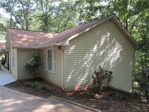 2429 Thompson Mill Rd in Gainesville, GA - Building Photo - Building Photo