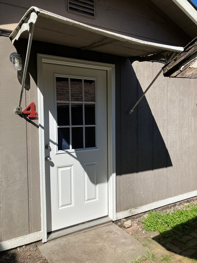 property at 803 N Main St