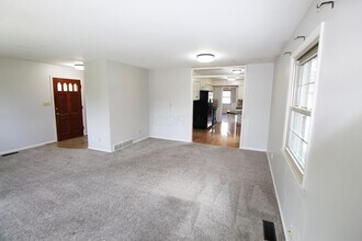 4777 Nugent Dr in Upper Arlington, OH - Building Photo - Building Photo