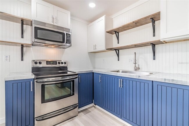 2219 24th Ave S in St. Petersburg, FL - Building Photo - Building Photo