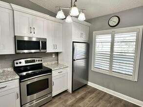 2101 Sabal Ridge Ct in Palm Beach Gardens, FL - Building Photo - Building Photo