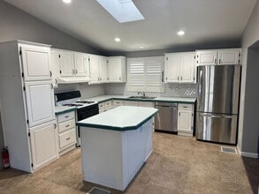 7251 E Balmoral Ave in Mesa, AZ - Building Photo - Building Photo