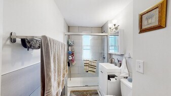 118 Gladstone St, Unit 2 in Boston, MA - Building Photo