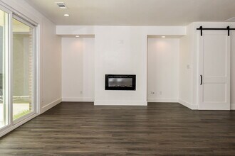 7157 9th Hole Dr in Fort Worth, TX - Foto de edificio - Building Photo