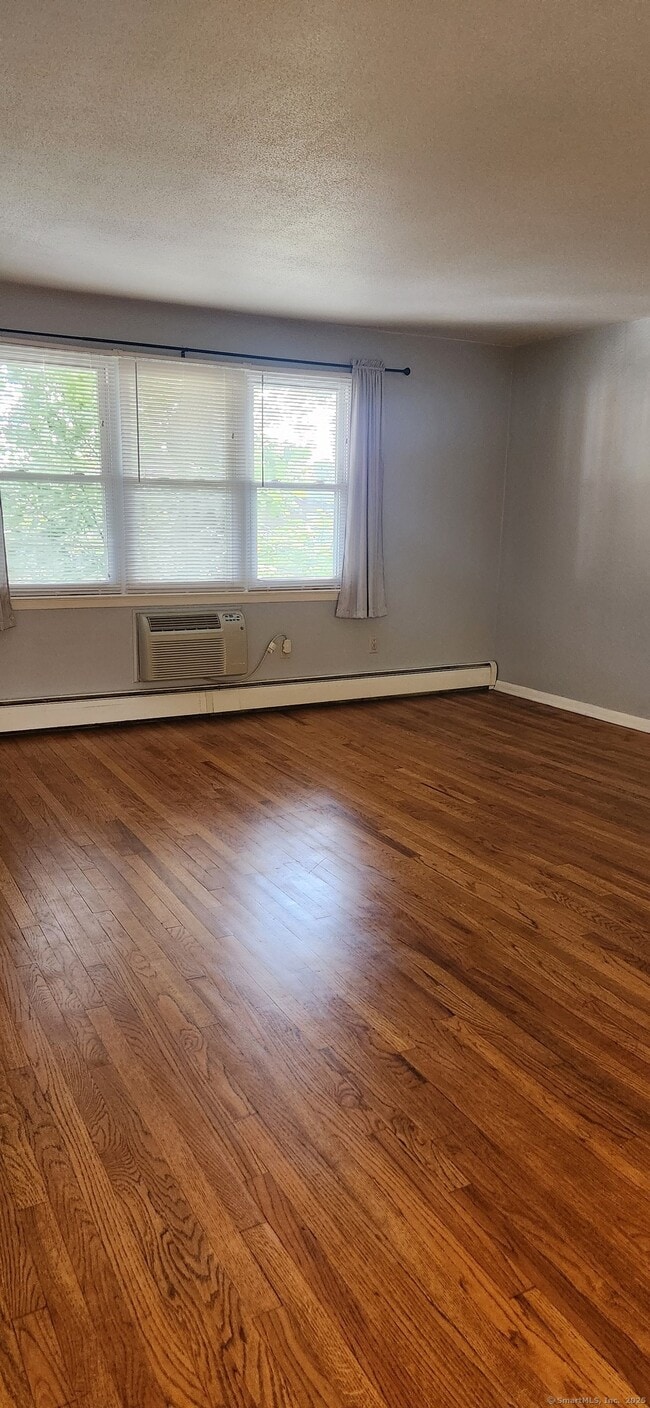79 Terrace Gardens in Wallingford, CT - Building Photo - Building Photo
