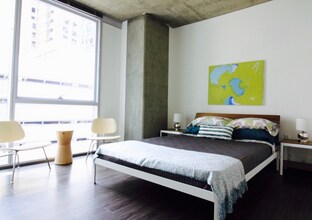 200 W Washington St in Chicago, IL - Building Photo - Building Photo