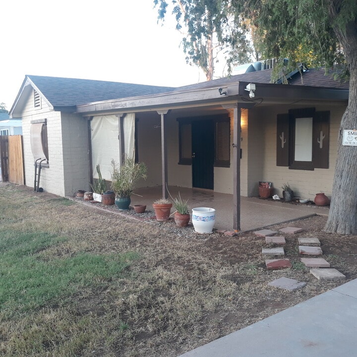 4229 N 18th St in Phoenix, AZ - Foto de edificio