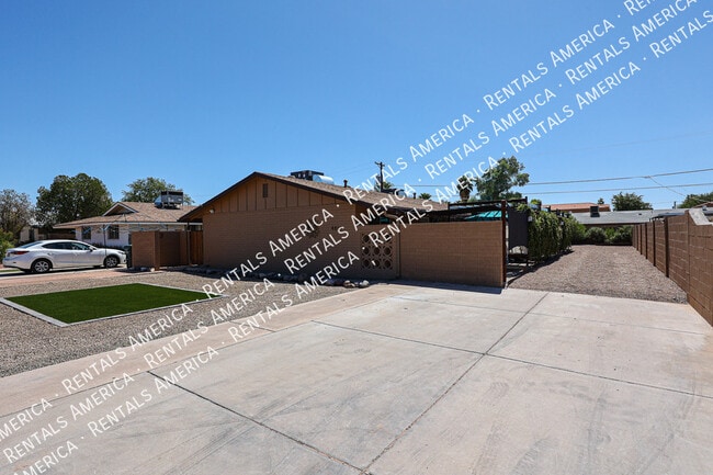 2931 W Villa Maria Dr in Phoenix, AZ - Building Photo - Building Photo
