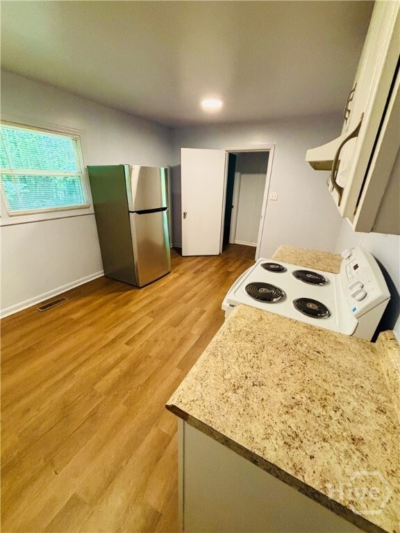 property at 315 Woodridge Cir