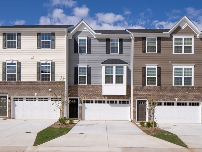 property at 122 Boarstall Crk