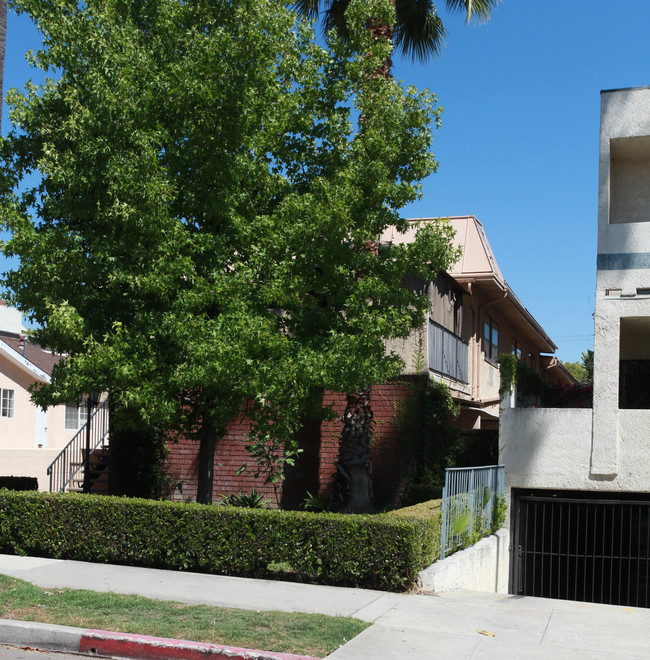 1130 Linden Ave in Glendale, CA - Foto de edificio - Building Photo