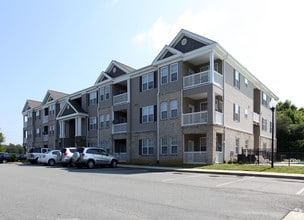 The Glenns at Elon in Burlington, NC - Building Photo - Building Photo