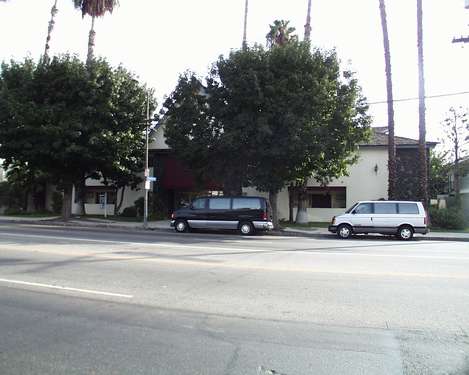 7260 De Soto Apartments in Canoga Park, CA - Building Photo - Building Photo