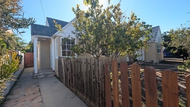 312 W Olive St in Inglewood, CA - Foto de edificio - Building Photo