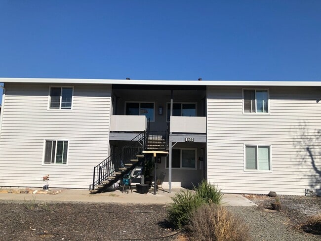 property at 1911 Wildwood Way