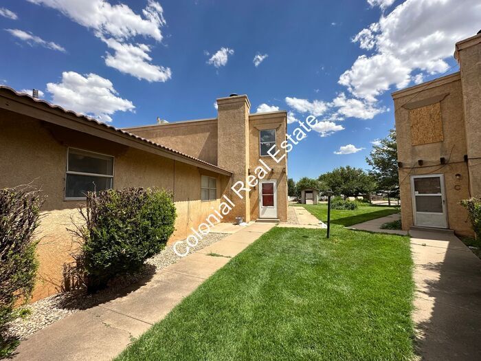 305 Innsdale Terrace in Clovis, NM - Building Photo