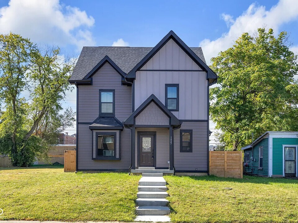 1027 Hosbrook St in Indianapolis, IN - Building Photo