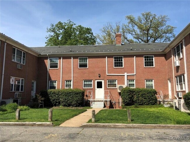 4018 Forest Hill Ave in North Chesterfield, VA - Building Photo - Building Photo