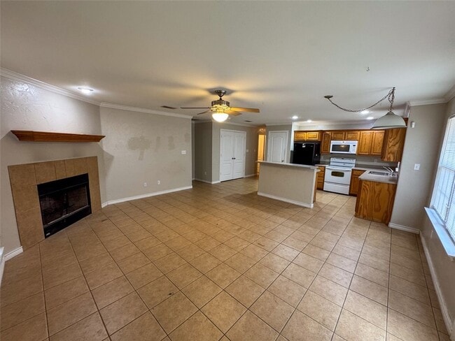 1705 Park Pl, Unit 1703 in Sherman, TX - Building Photo - Building Photo